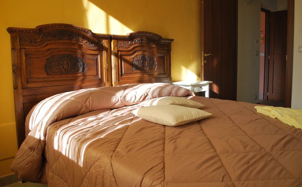 Agriturismo Fruttirossi Trofarello Szoba fotó